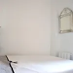 Very Nice 2 Room Apartment Near Montmartre